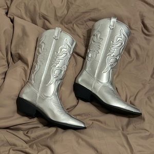 New silver/chrome cowboy boots